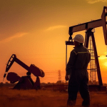 Oil Extends Price on Hormuz Crisis, Diplomatic Uncertainty
